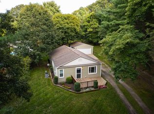 2016 Scenic Dr, Muskegon, MI 49445