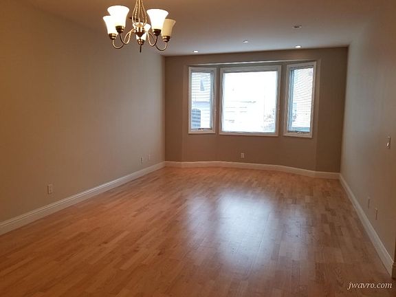 4th image of 349 25th Ave Unit A