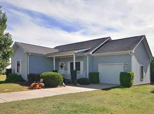 230 Beechnut Dr, Hendersonville, NC 28739
