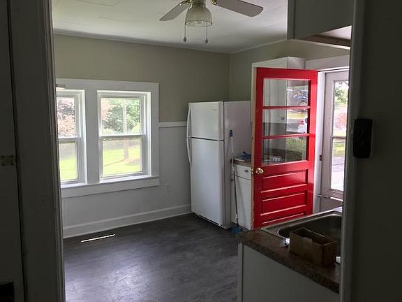 3rd image of 5331 Pleasant Run Dr