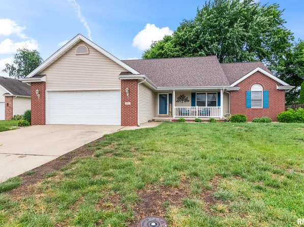 895 Timber Edge Dr, Sherman, IL 62684