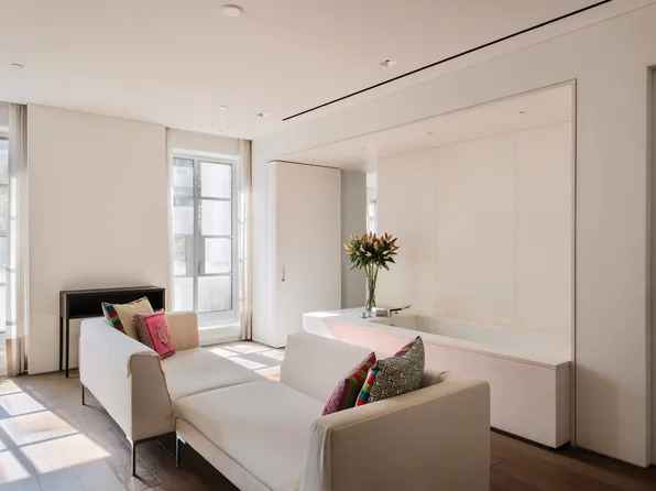 38 East 76th Street image 14 of 24