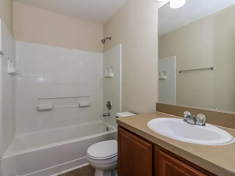 19235 Sandelford Dr — Photo 11