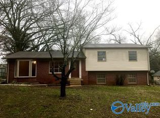 2211 Wharton Rd NW, Huntsville, AL 35810