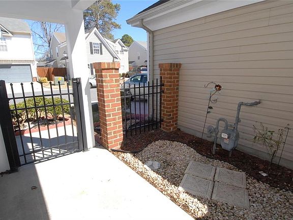 2nd image of 5445 Port Royal Dr