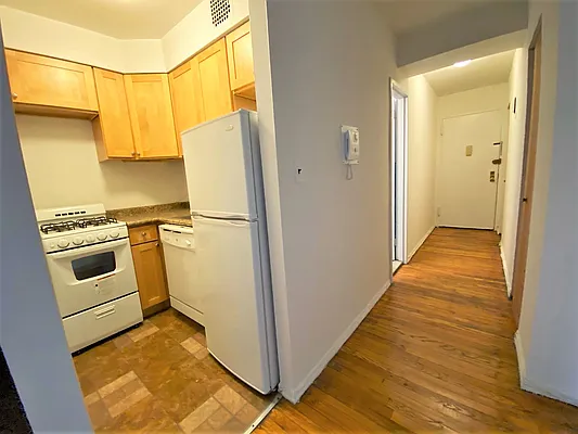 Rented by City Connections Realty | media 13