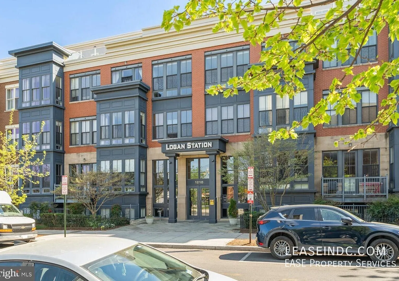 2 bed, 2.5 bath, 1600 sqft, $5,500 — Photo 1