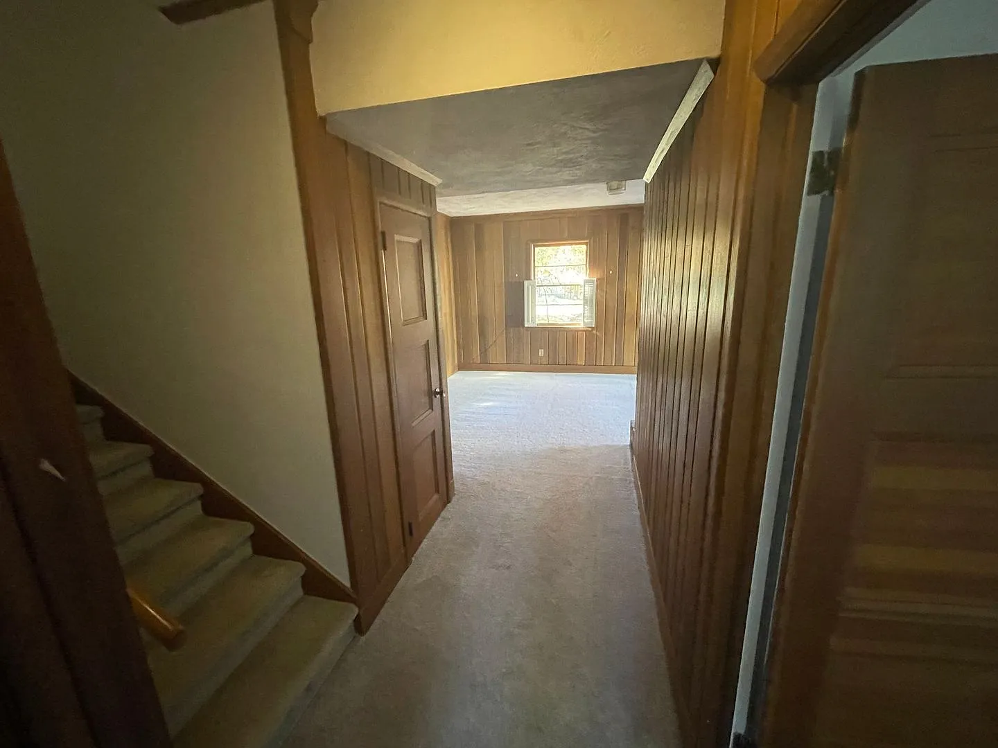 4 Bedroom split level in Barclay Downs! — Photo 4