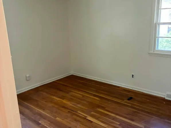 3301 E 106th Ter, Kansas City, MO 64137