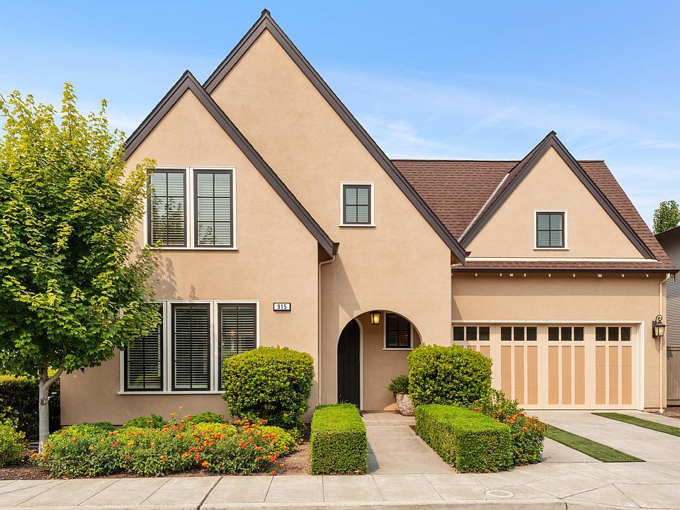 1st image of 915 Boccoli St