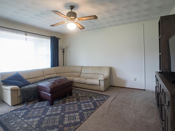 4th image of 5196 Dolphin Ct