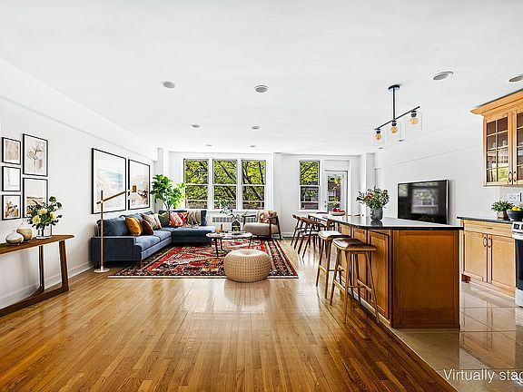 3rd image of 415 Argyle Rd APT 4G