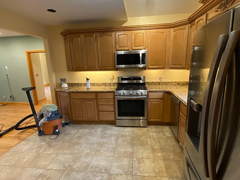 33 Springfield St — Photo 13