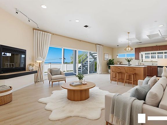 2nd image of 131 Scenic Dr