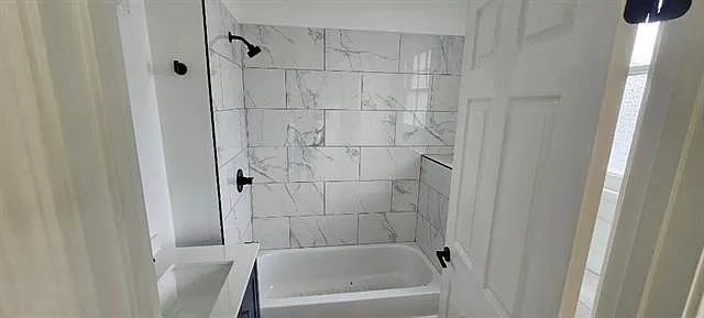 4401 Elba St — Photo 3