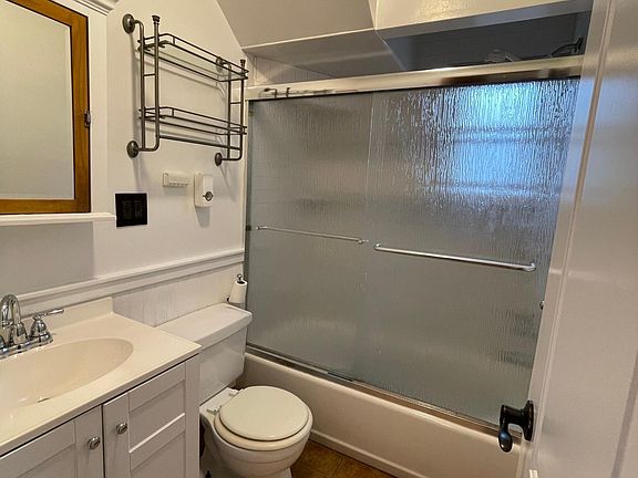4th image of 22 1st St #1