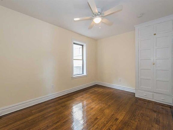 5th image of 131 Kensington Ave #103