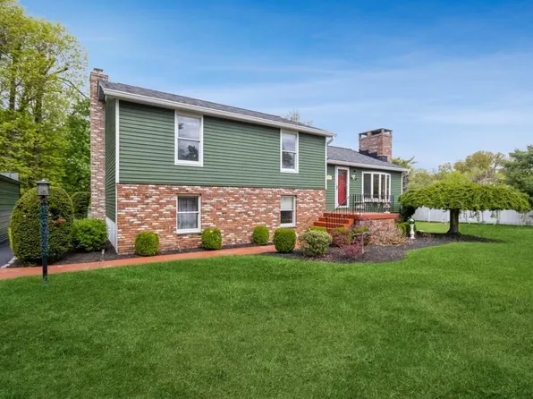 17 Lucas Lane, Beacon, NY 12508