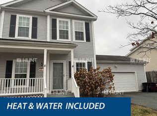37 Sluga Dr, New Windsor, NY 12553