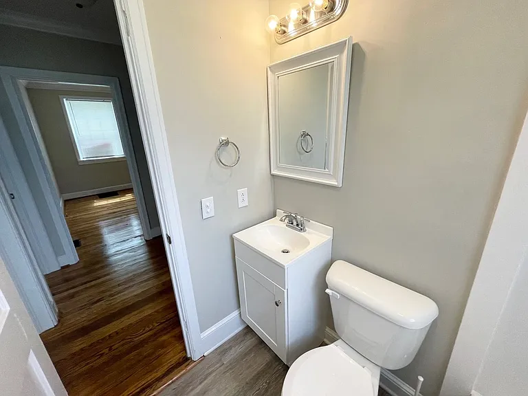 2645-2647 Craig — Photo 7