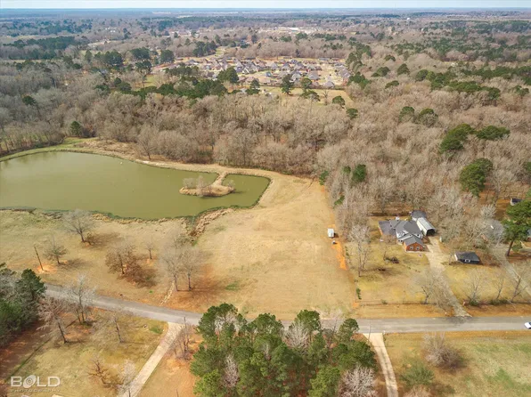 147 Silver Leaf Dr, Benton, LA 71006