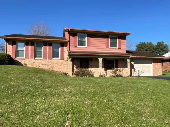530 Garden Springs Dr, Mount Sterling, KY 40353