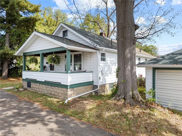 324 Snyder Pl SW, Massillon, OH 44647