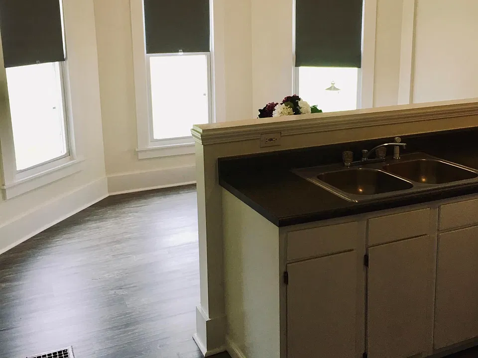 Eat in Kitchen