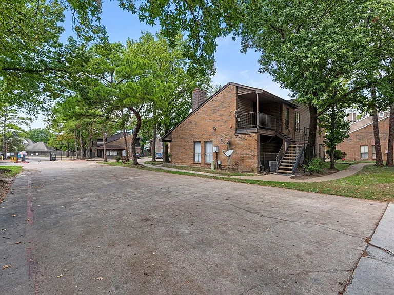 7200 T C Jester Blvd #1004 — Photo 25