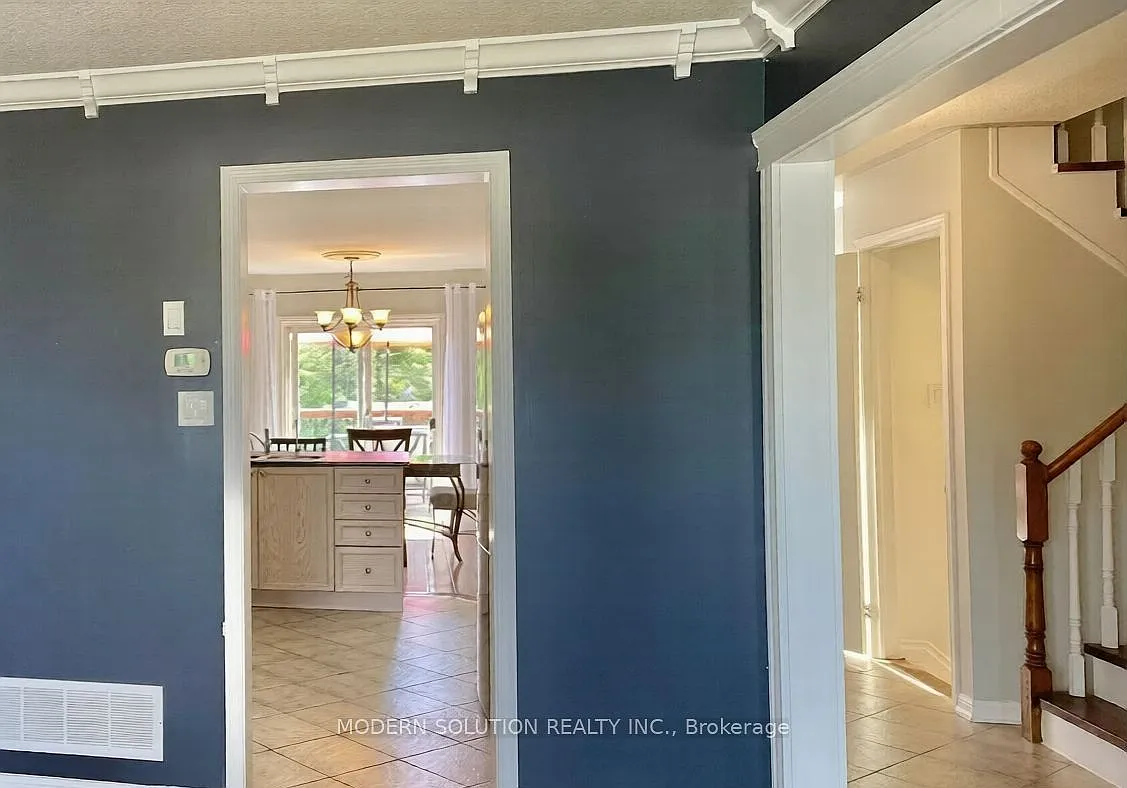 3 bed, $2,200 — Photo 4