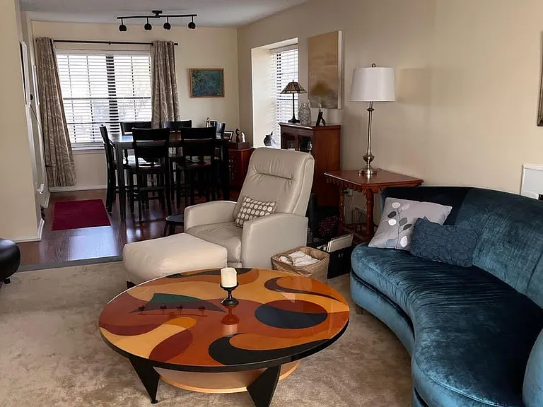 16 Wosniak Ct — Photo 2