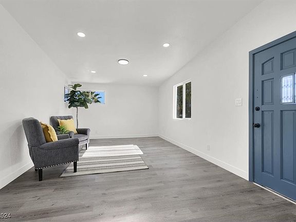 4th image of 3116 Merritt Ave