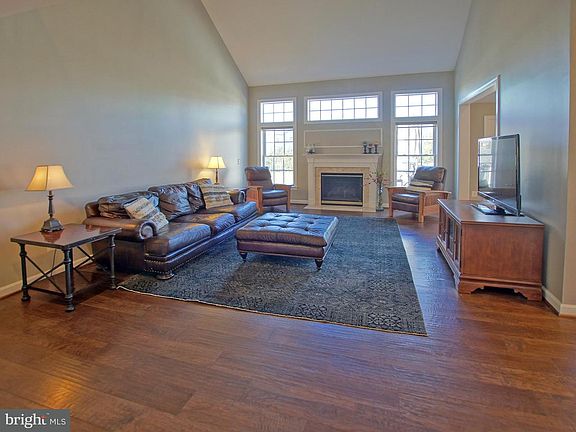 5th image of 22409 Belle Terra Dr