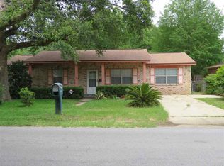 6204 Chicago Ave, Pensacola, FL 32526