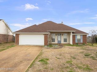 1108 Spanish Oak Dr, Pearl, MS 39208