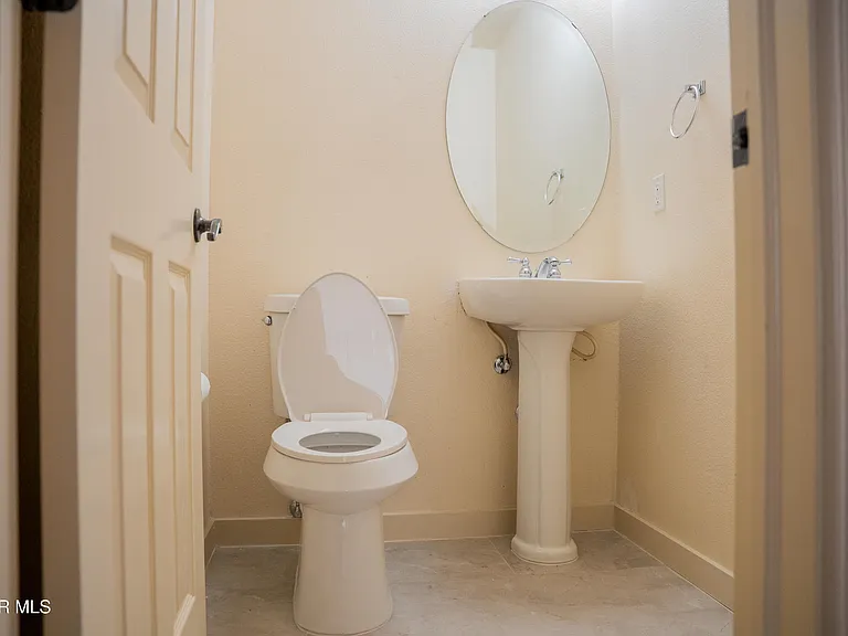804 Bonnie Ct — Photo 23