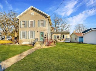 1616 Elmwood Ave, Oshkosh, WI 54901