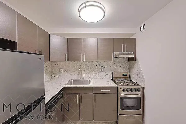 Rented by MOTION New York | media 19