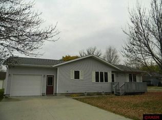 323 13th St N, New Ulm, MN 56073