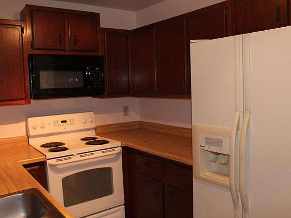 Kitchen includes built-in microwace to save counter space!