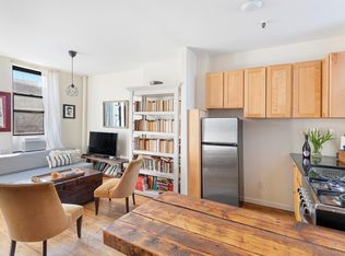 660 4th Ave APT 3F, Brooklyn, NY 11232