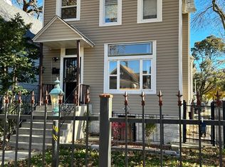 8855 S Wallace St, Chicago, IL 60620