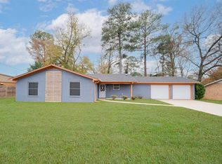 1302 Dennis Dr, Longview, TX 75605