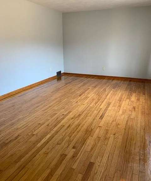 436 Springdale Dr — Photo 3
