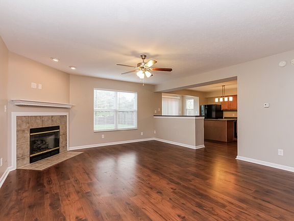 5th image of 8047 Twin Rivers Dr