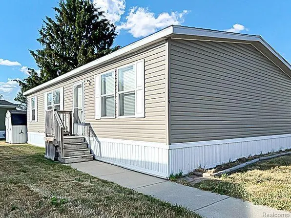 16400 Upton Rd Lot 116, East Lansing, MI 48823