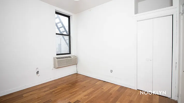 Rented by Nooklyn NYC LLC | media 7