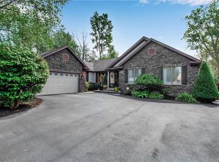 867 Casey Rd, East Amherst, NY 14051