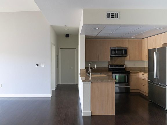 4th image of 88 Bush St Unit 4118