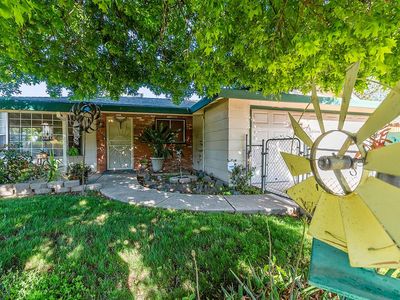 5500 Manzanita Ave, Carmichael, CA, 95608